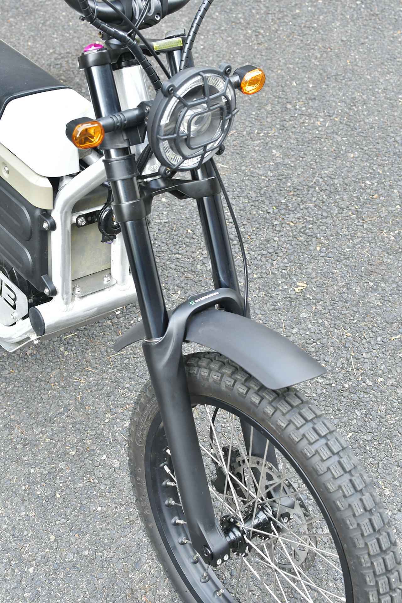 画像1: 【第1回】EV原付の可能性を広げるGE-N3に乗ってきた。まずは車体を詳しく見ていくよ。【最新電動バイク解説】