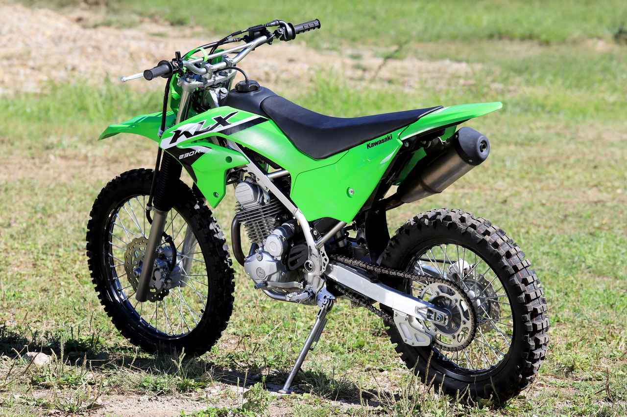 画像: ▲ナンバープレートステーや後部の灯火類もないため、リアビューもスッキリしています。