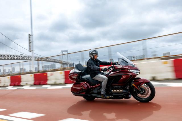 画像: 新しくなるたびに進化するゴールドウイングの操安性