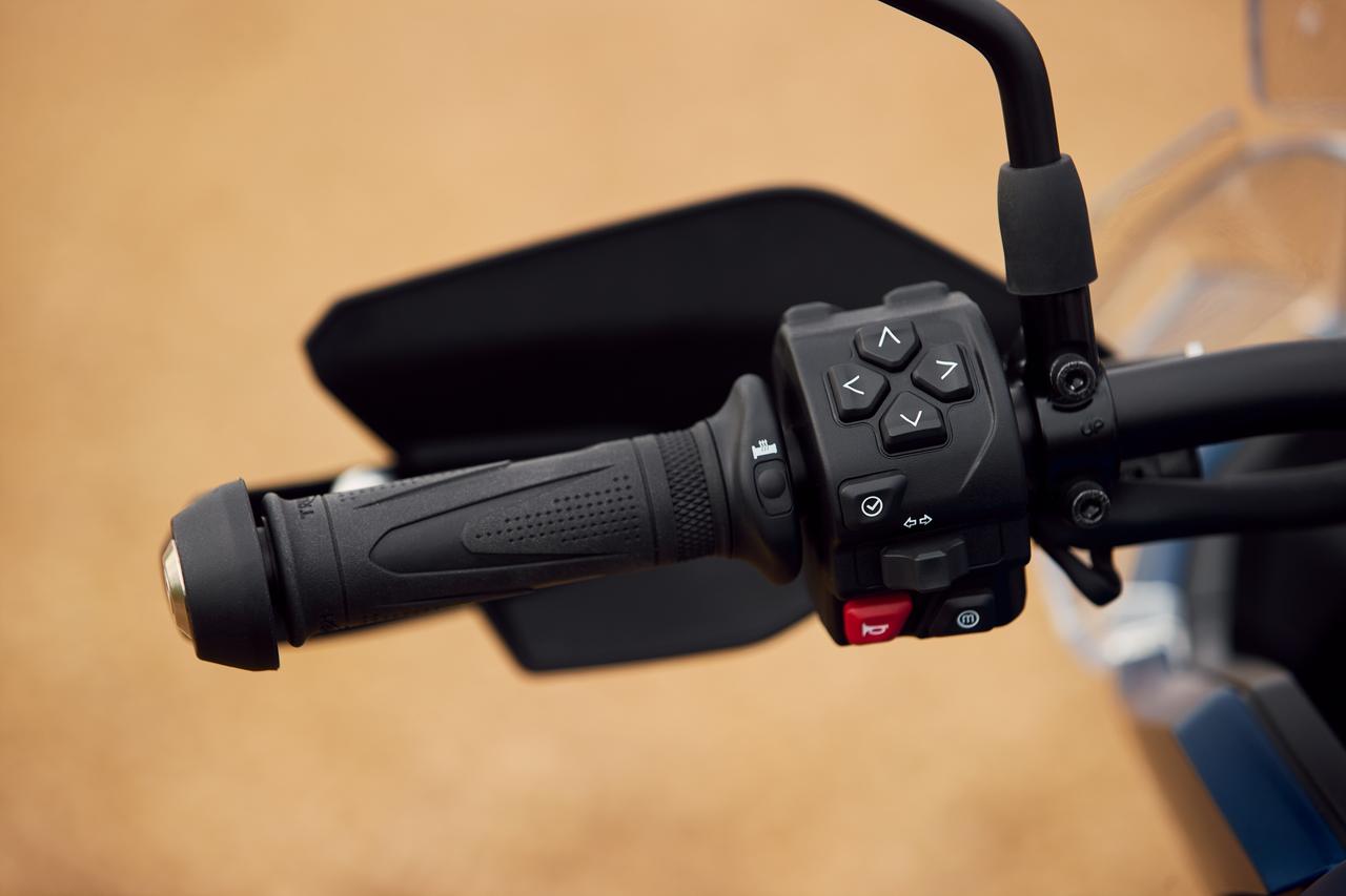 画像1: トライアンフ「タイガースポーツ800ツアー」新登場！ パニアケース＆トップボックス標準装備で旅性能を極めたスポーツツアラー