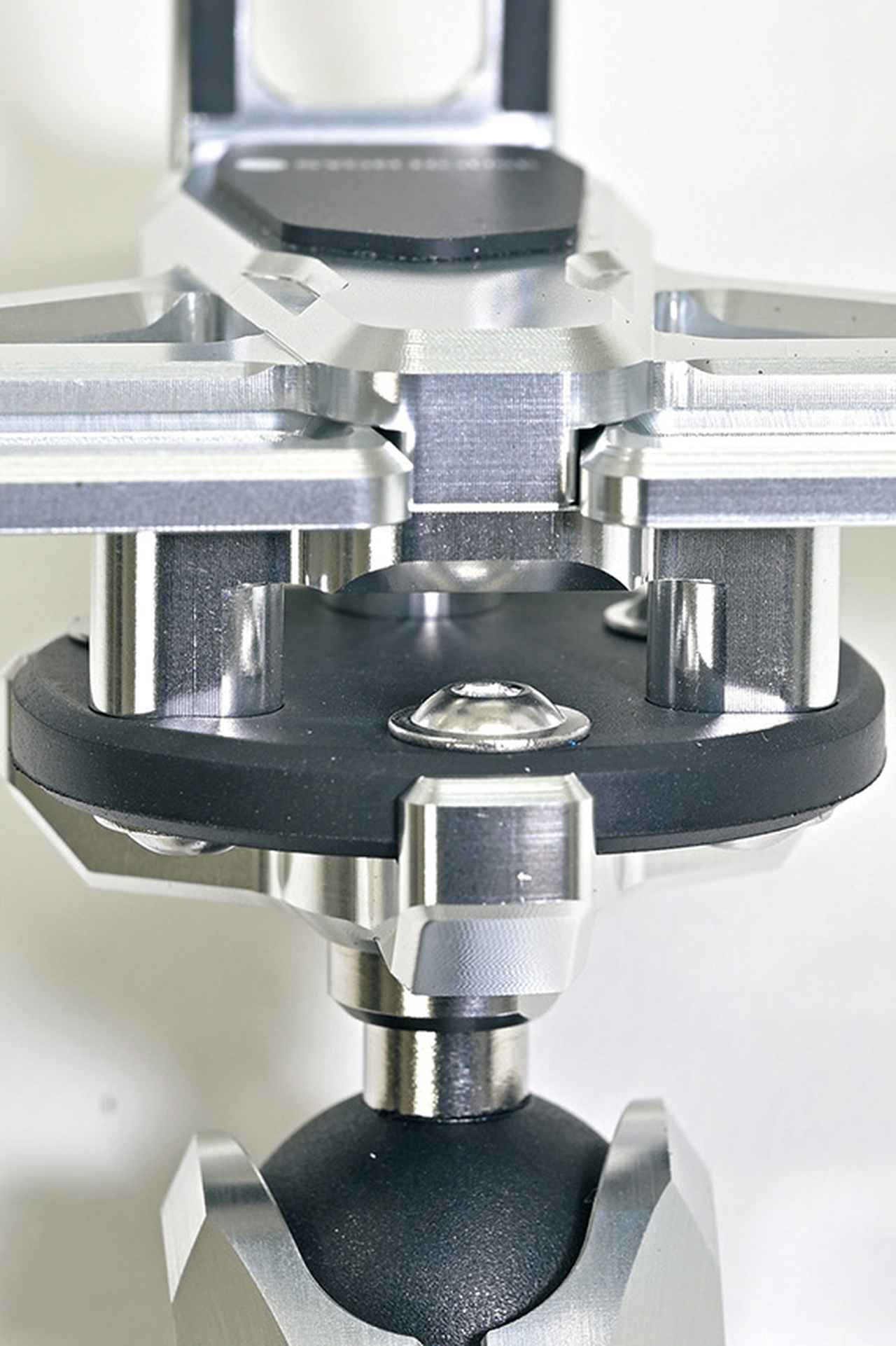 画像 : 3番目の画像 - 【写真8枚】サインハウス「MOUNT SYSTEM Second 01 ETHEREAL LINE/02 VALIANT EDGE」 - webオートバイ