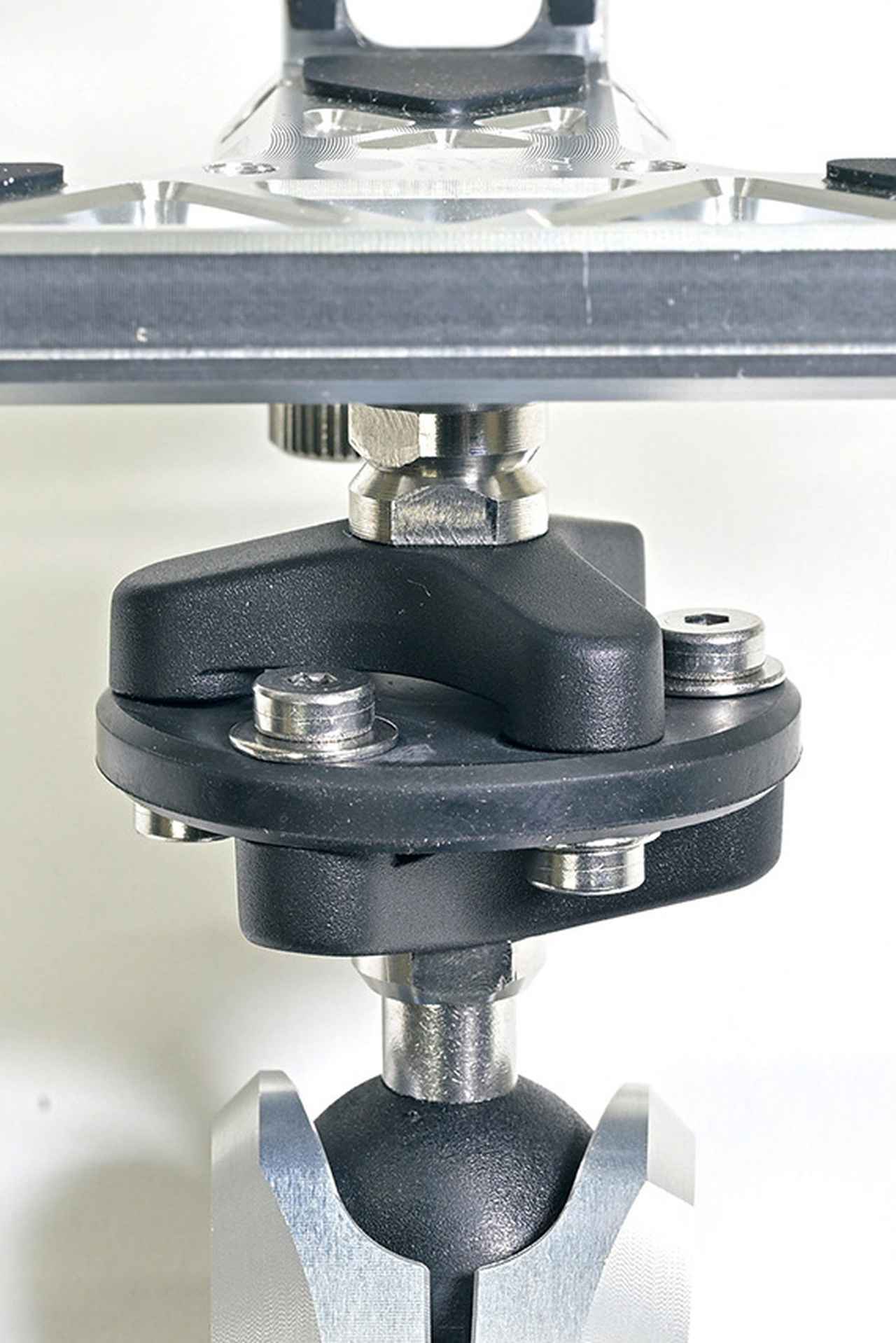 画像 : 4番目の画像 - 【写真8枚】サインハウス「MOUNT SYSTEM Second 01 ETHEREAL LINE/02 VALIANT EDGE」 - webオートバイ