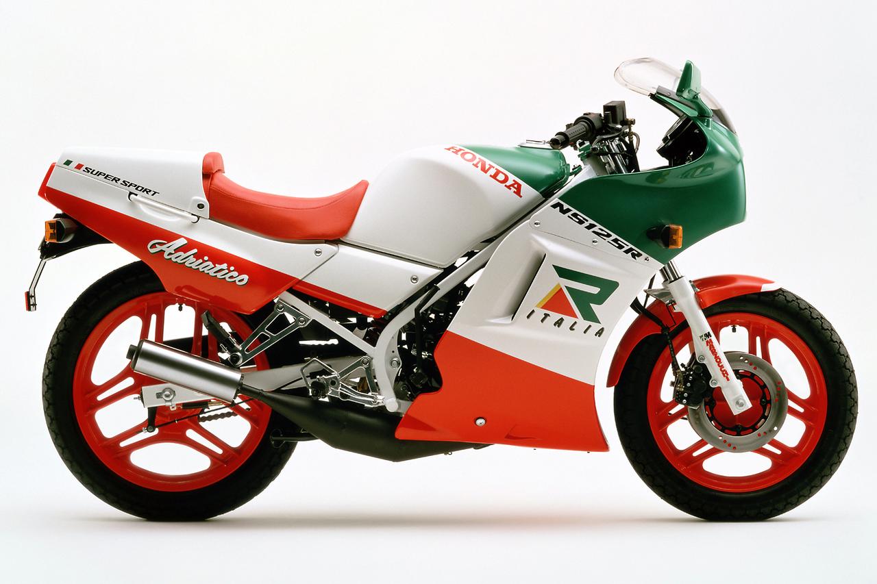 画像: Honda NS125R 当時価格:37万9000円(北海道・沖縄、その他一部離島を除く)