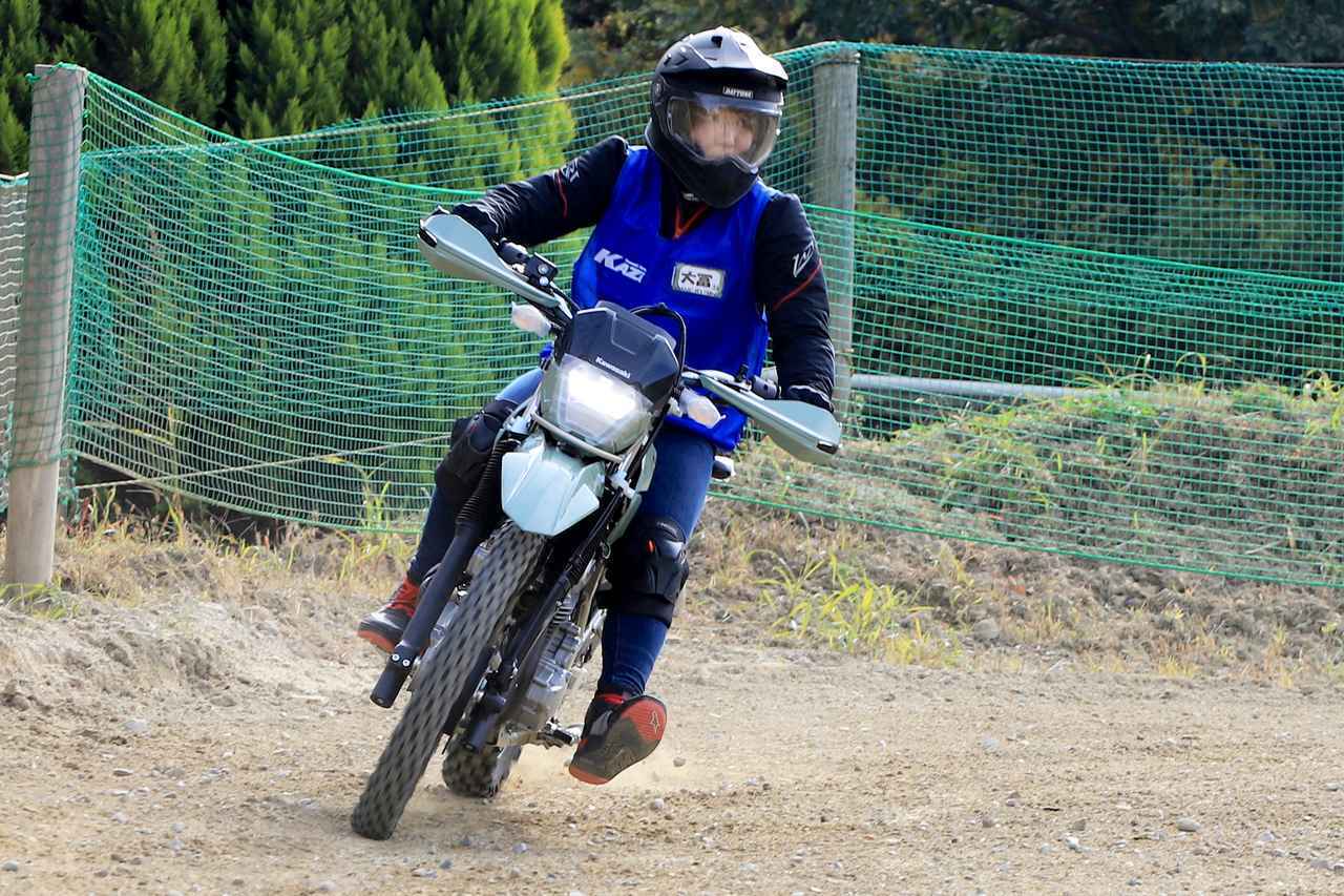 画像2: ▲コースを走ったことがなかったので、慣れてきたらちょこっと足を上げてみたり……と、自由に走行できてとても楽しかったです!