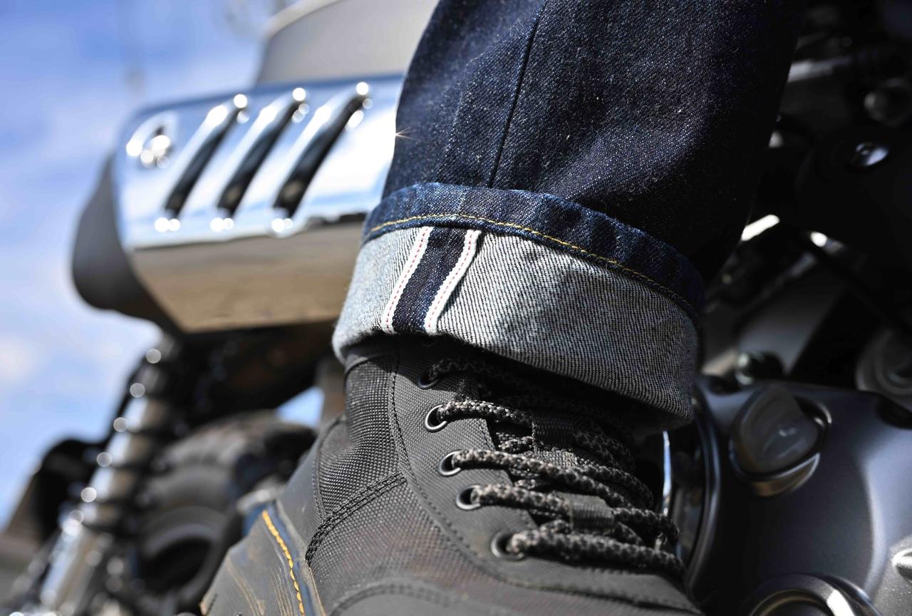 画像: ▲「俺のジーンズ」は赤耳を採用している。