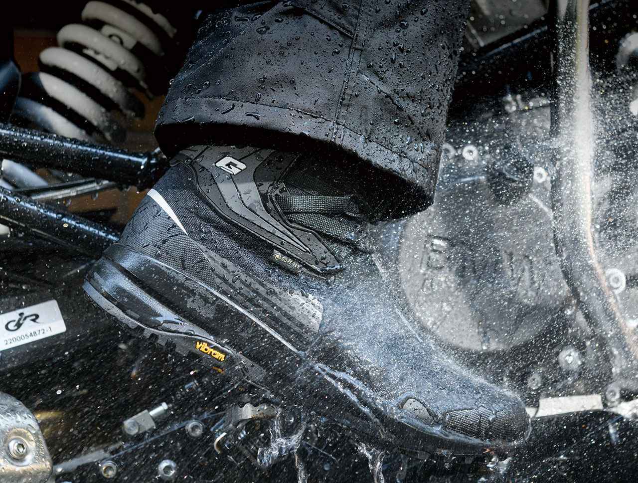 画像: ガエルネ「Gゼノン ゴアテックス」使用レビュー - webオートバイ