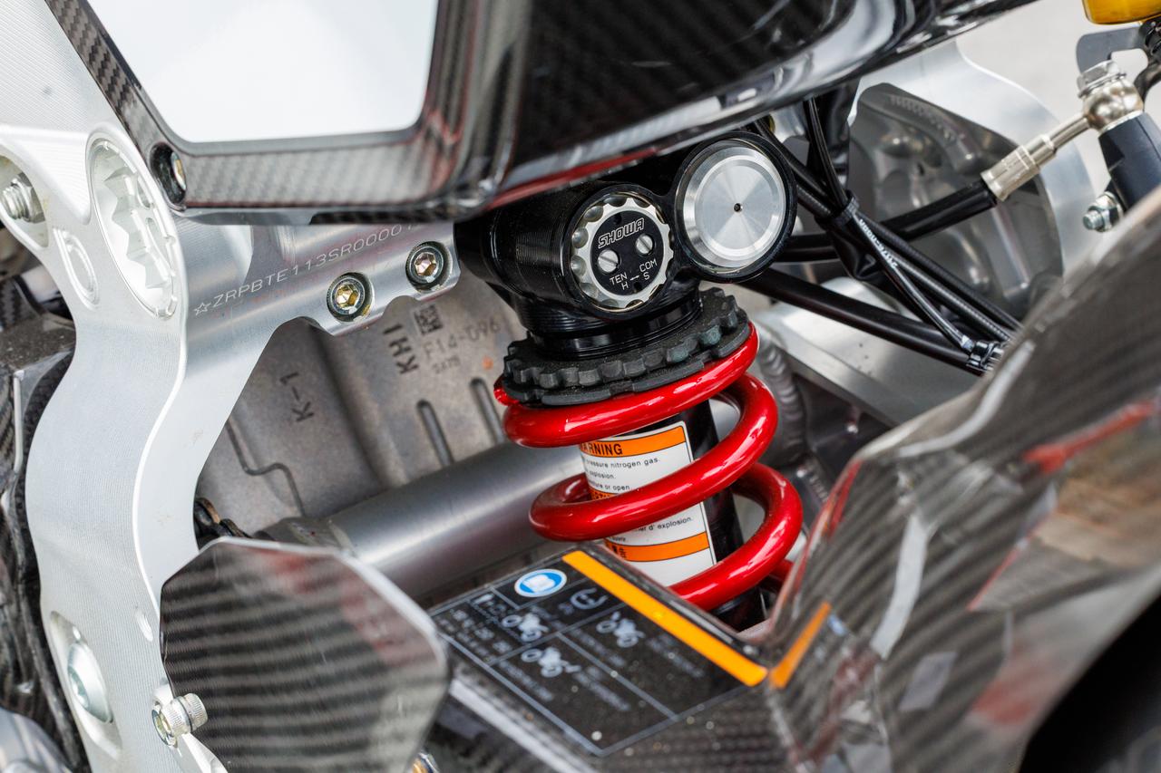 画像 : 12番目の画像 - 【写真18点】ビモータ「KB998 Rimini」 - webオートバイ