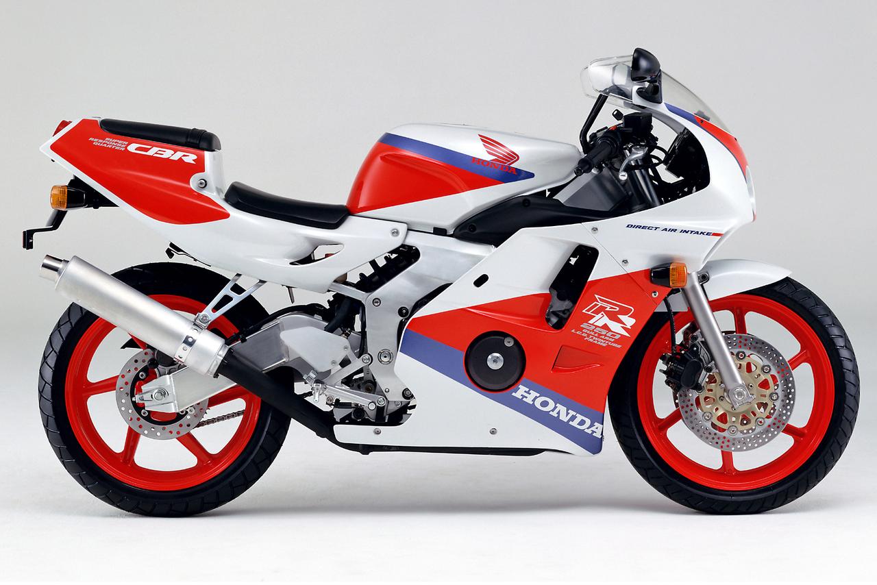 画像1: ホンダ「CBR250RR」(1990年)【90年代に登場したホンダのバイク図鑑】