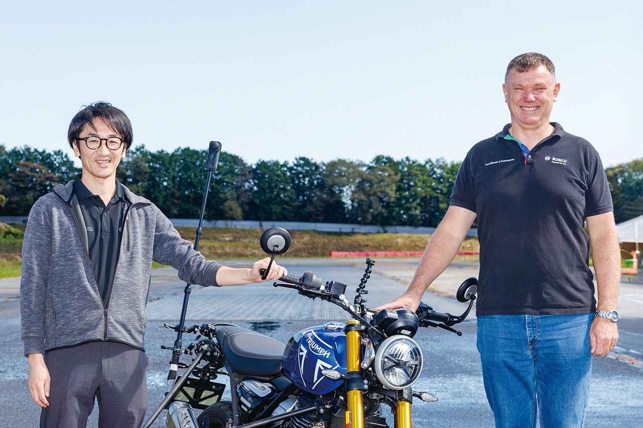画像: 中野良二氏（左）ボッシュ株式会社 モーターサイクル＆パワースポーツ事業部 スタビリティコントロール　プロジェクトマネージャー/ ジェフ・リアッシュ氏（右）ボッシュ株式会社 モーターサイクル＆パワースポーツ事業部 事業部長