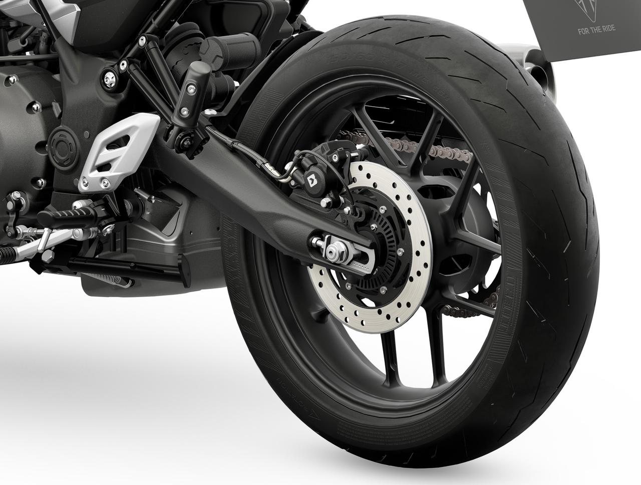 画像12: 【栄光の名前が400で復活！】トライアンフ「Thruxton 400」新登場！価格は84万9900円から、2026年3月販売開始予定