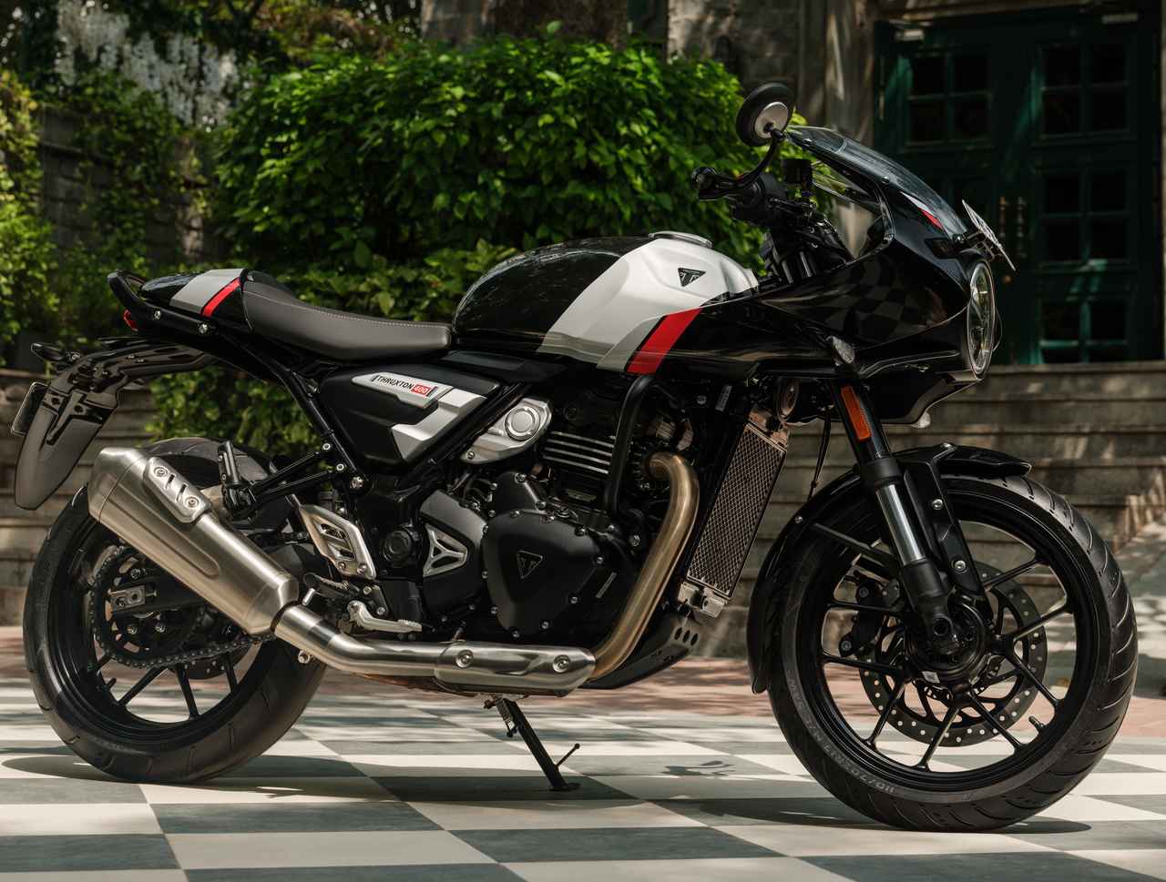 画像: TRIUMPH Thruxton 400 2026年モデル 総排気量：398cc エンジン形式：水冷4ストDOHC4バルブ単気筒 シート高：795mm 車両重量：183kg 発売日：2026年3月（2025年12月予約注文受付開始） 税込価格：84万9900円～86万2900円