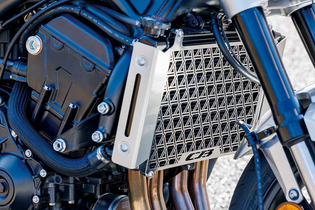 画像: ラジエーターグリル