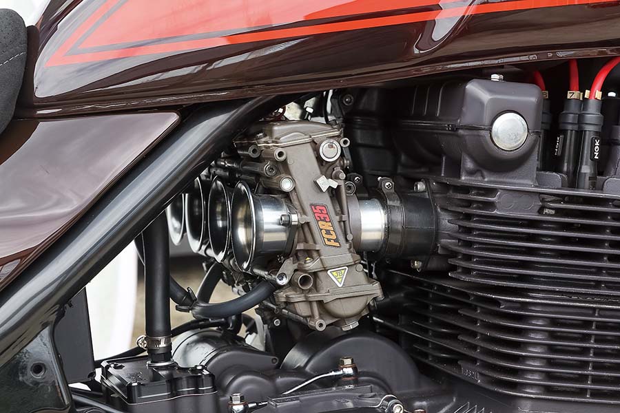 画像 : 11番目の画像 - 【写真14枚】バグースモーターサイクル ZEPHYR1100（カワサキ ゼファー1100） - webオートバイ