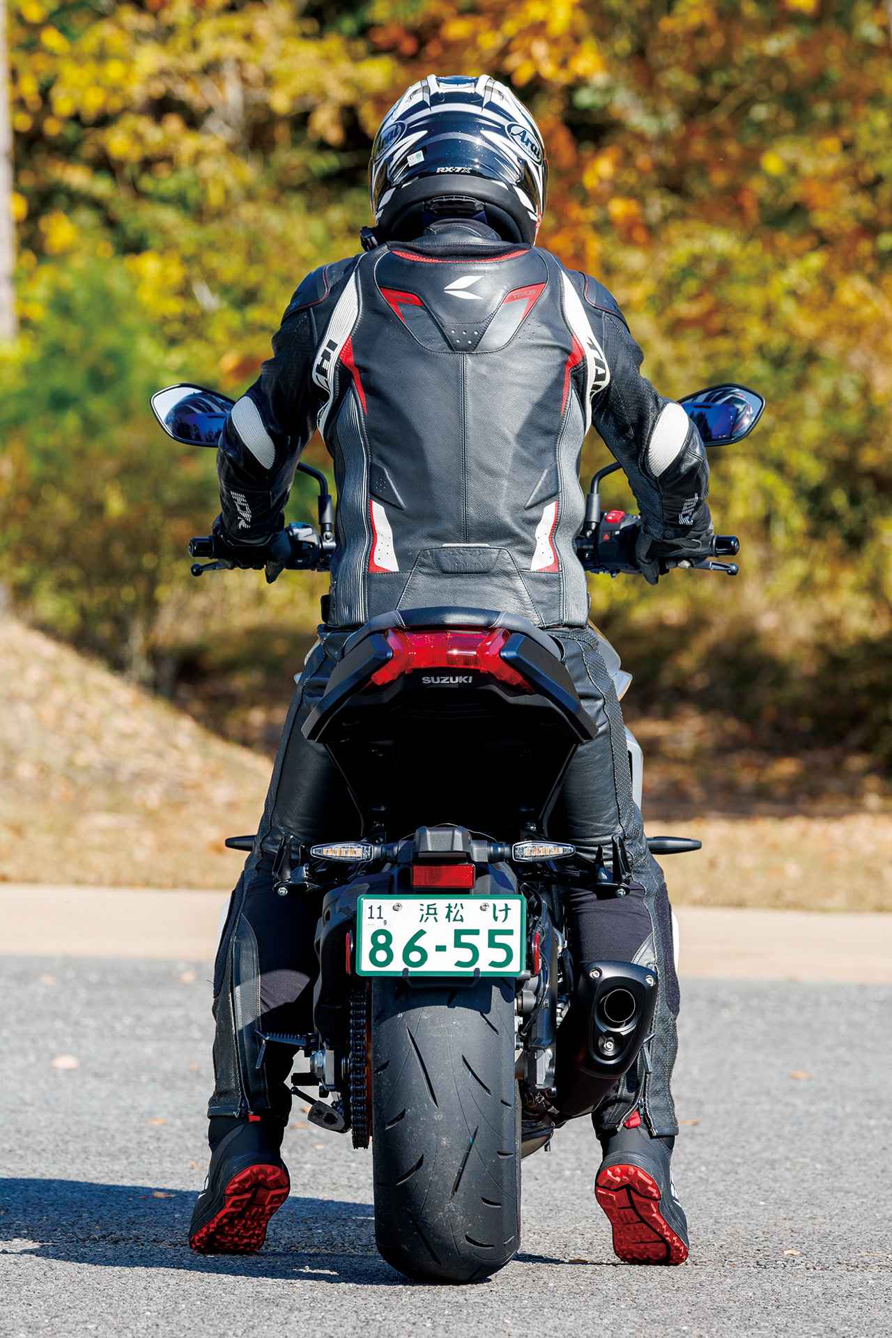 画像2: ホンダ「CB1000F／SE」VS スズキ「KATANA」｜ライディングポジション・足つき性を比較