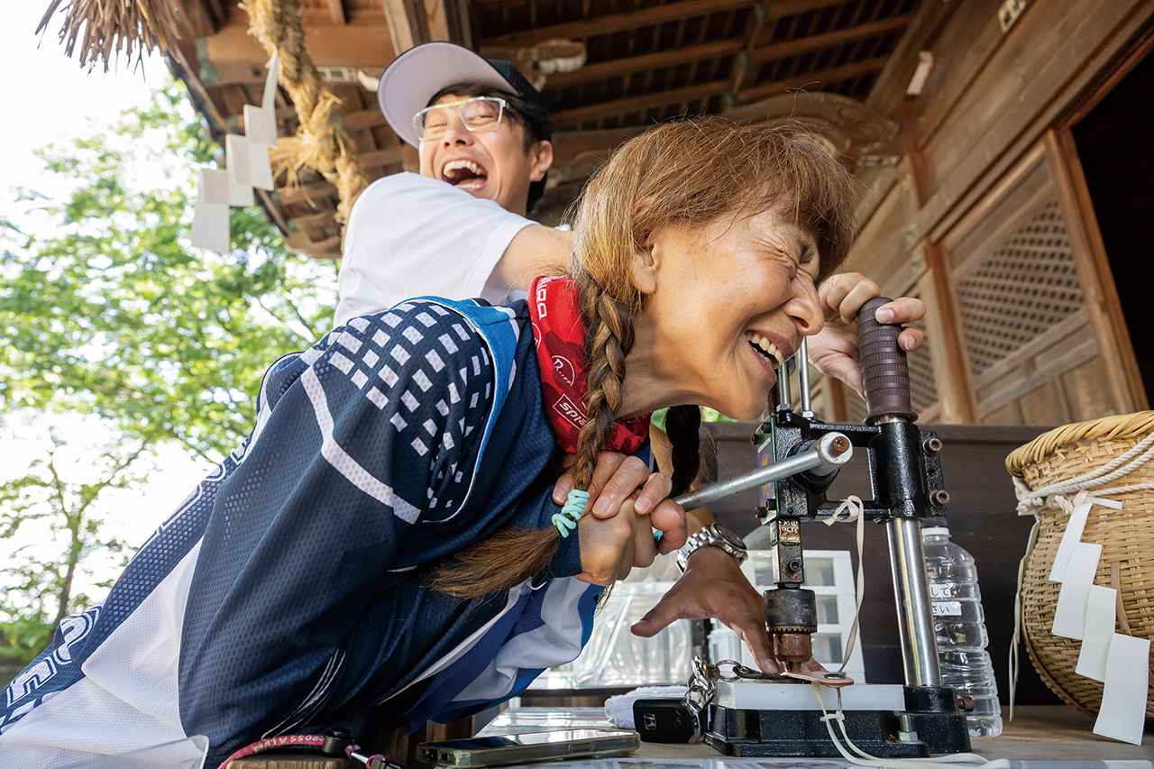 画像7: 女性ライダーのレジェンド・三好礼子さんとゆくバイク旅【神社ソムリエ・佐々木優太の開運ツーリング】