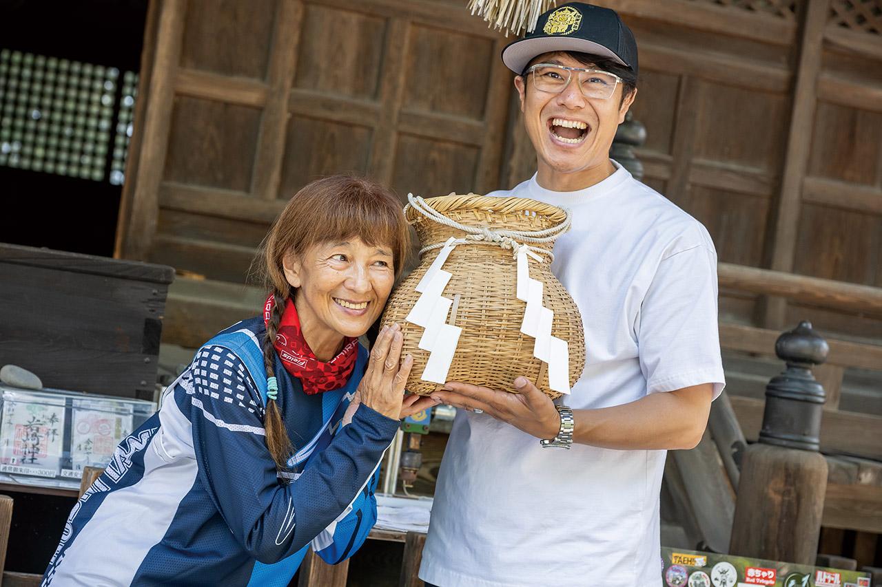 画像 : 14番目の画像 - 【写真30枚】三好礼子さんとゆくバイク旅【神社ソムリエ・佐々木優太の開運ツーリング】 - webオートバイ