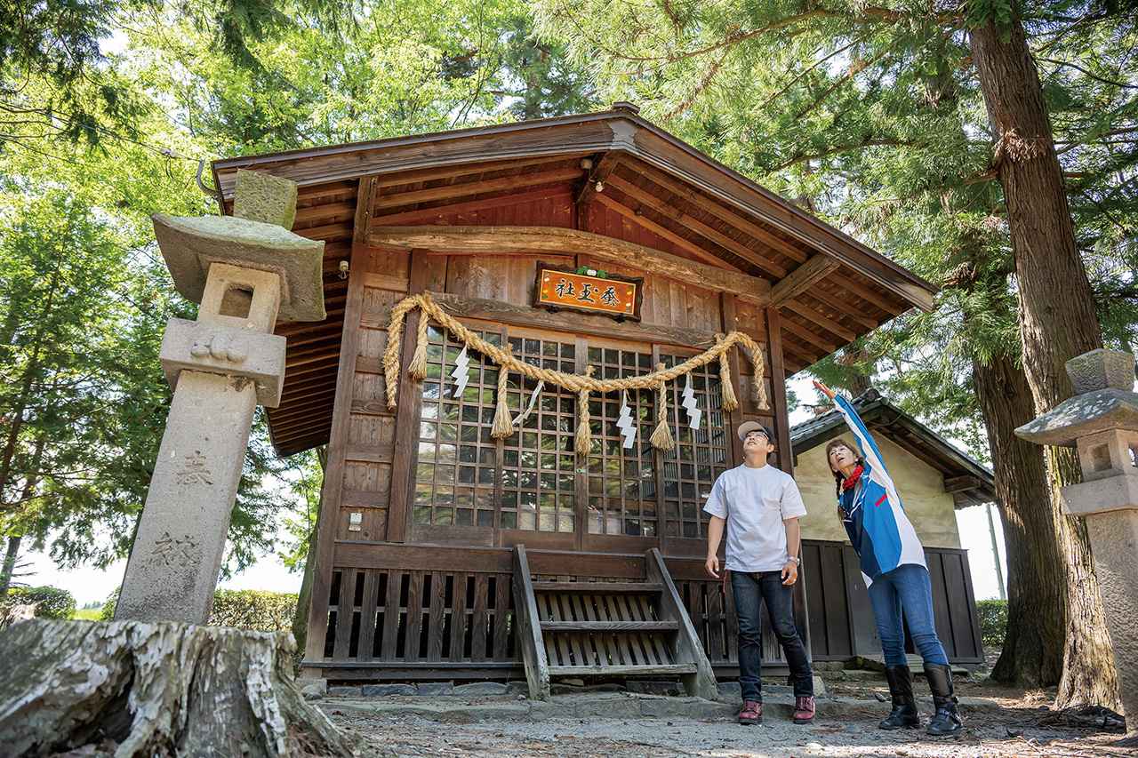 画像1: ツーリングの目的地は長野県の岩崎神社