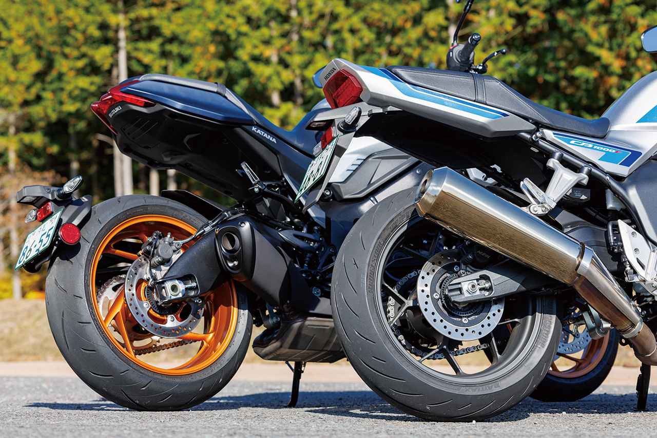 画像2: KATANA（左）、CB1000F（右）