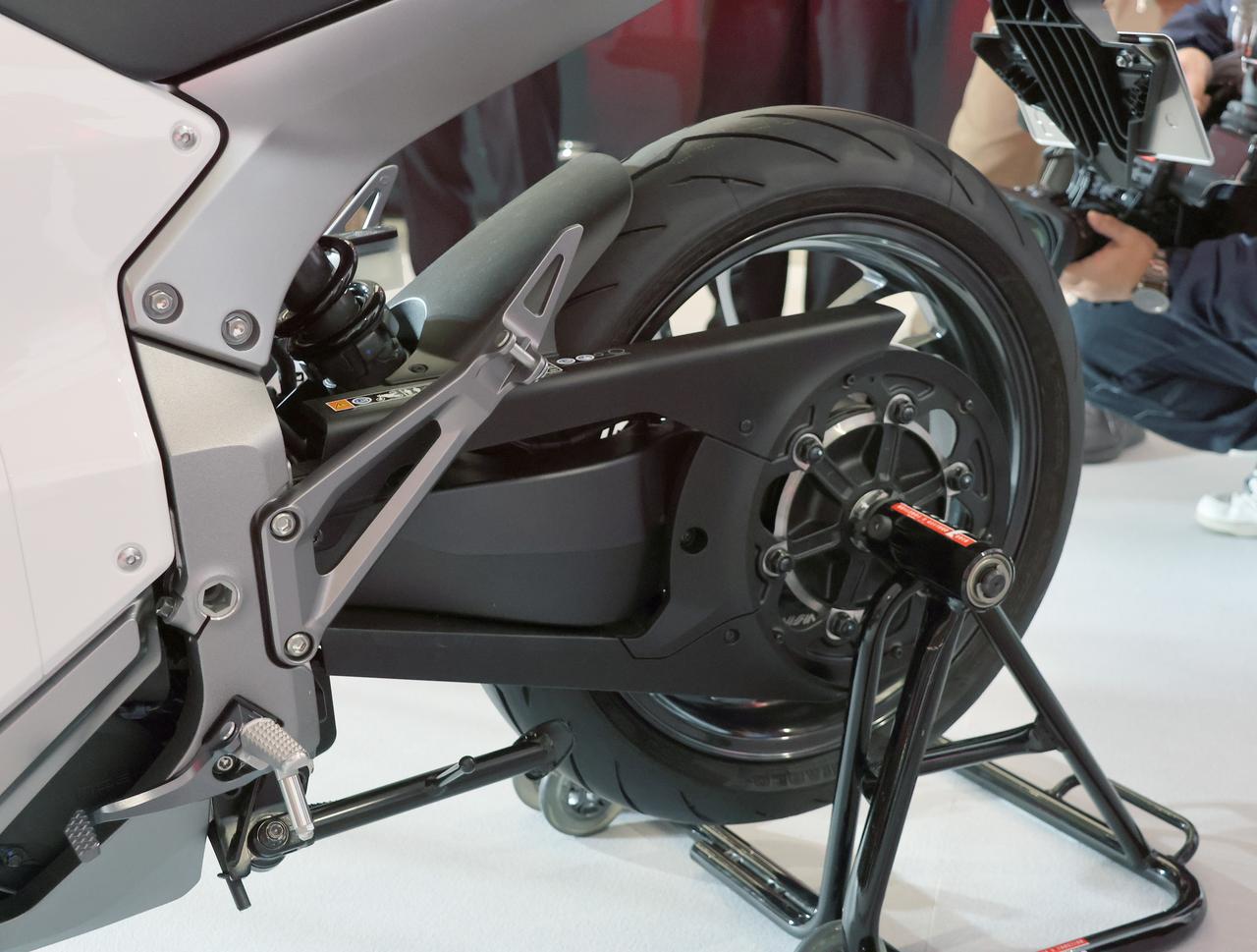 画像11: 【初公開！】国産EV白バイ初登場！ ホンダ「WN7」ベース、2026年1月の箱根駅伝で先導予定の車両をじっくりチェック！