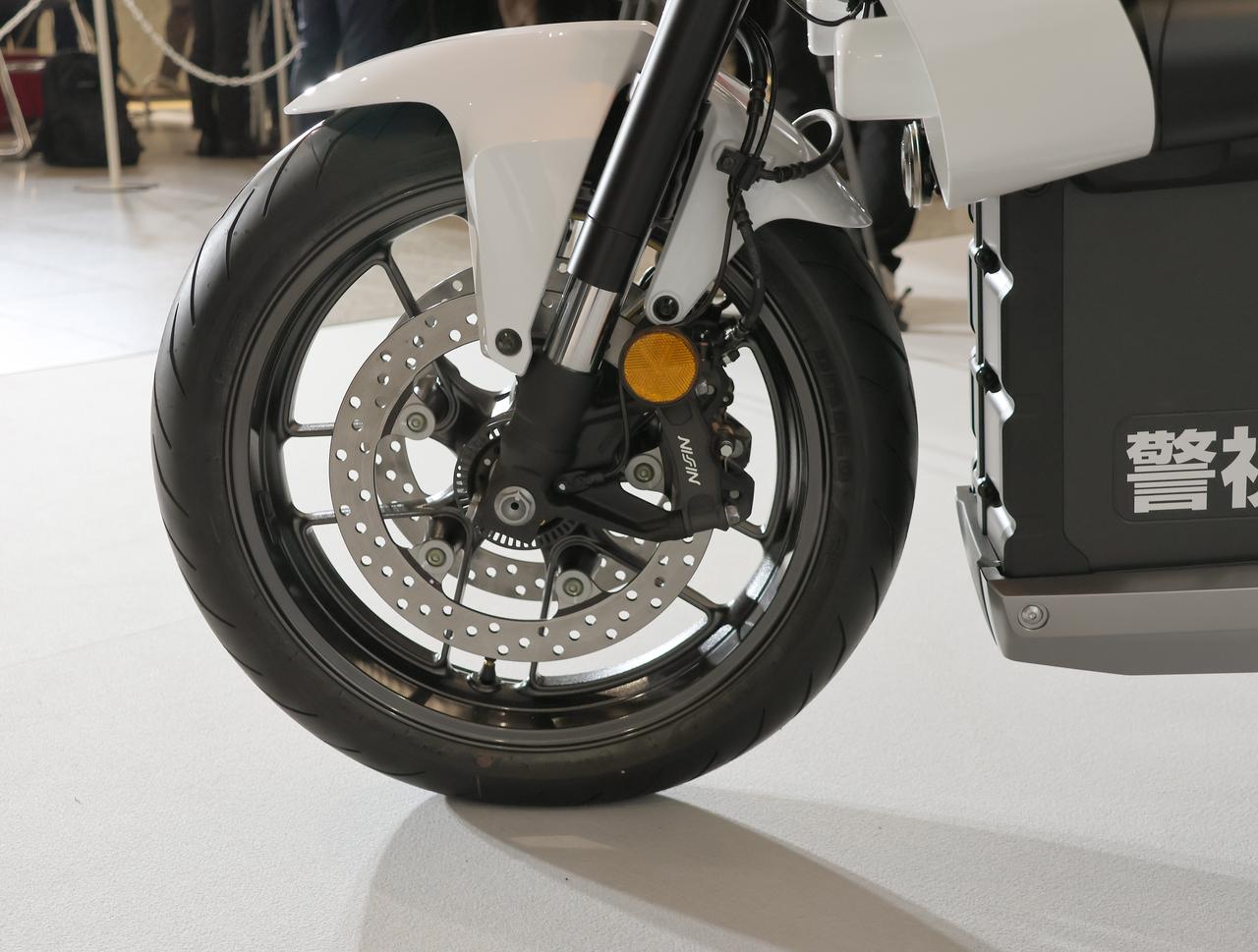 画像 : 15番目の画像 - 【写真27点】ホンダ「WN7」白バイ仕様 - webオートバイ