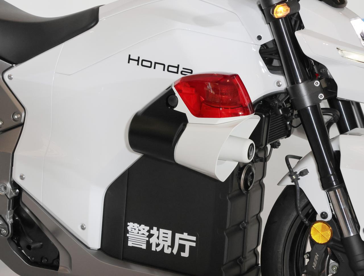 画像12: 【初公開！】国産EV白バイ初登場！ ホンダ「WN7」ベース、2026年1月の箱根駅伝で先導予定の車両をじっくりチェック！