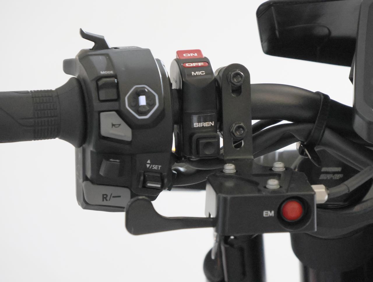 画像 : 24番目の画像 - 【写真27点】ホンダ「WN7」白バイ仕様 - webオートバイ