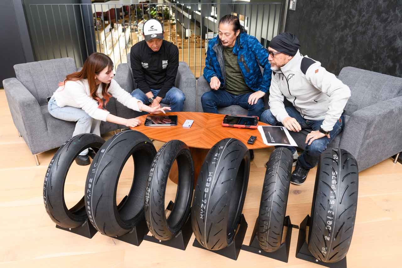 画像: 様々なジャンルのタイヤを見比べながらタイヤ雑談してきました。