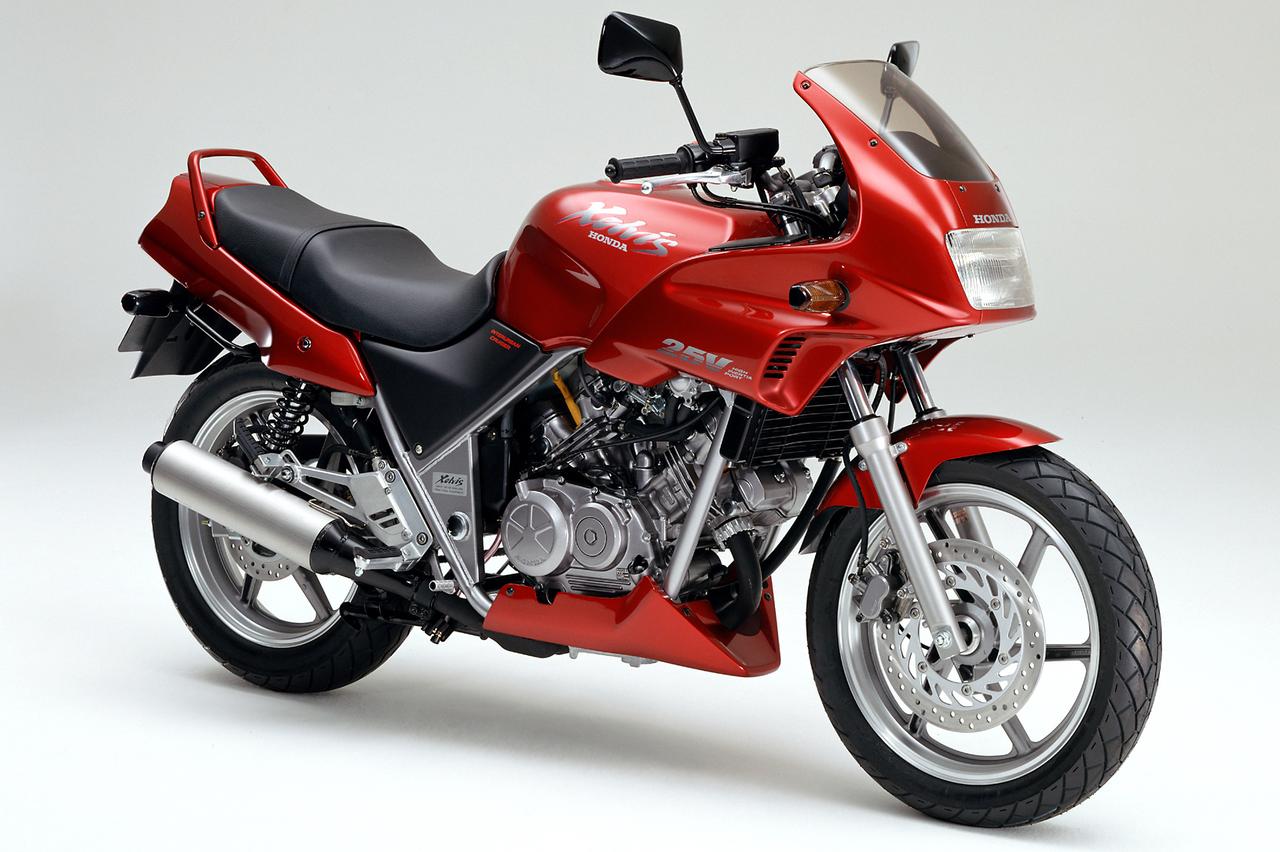 画像1: ホンダ「ゼルビス」(1991年)【90年代に登場したホンダのバイク図鑑】