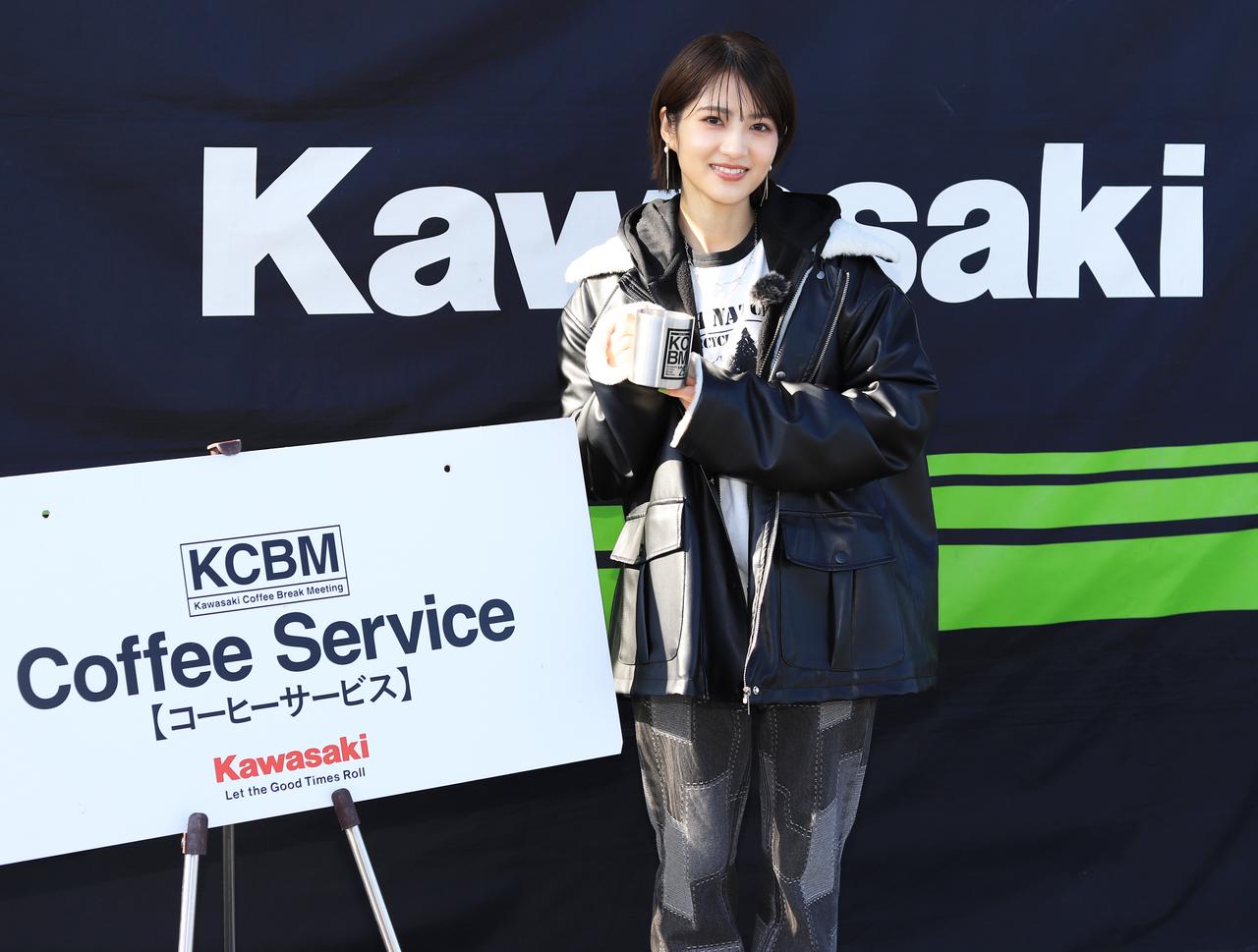 画像1: ▲KCBMに初参加した若月佑美さん。