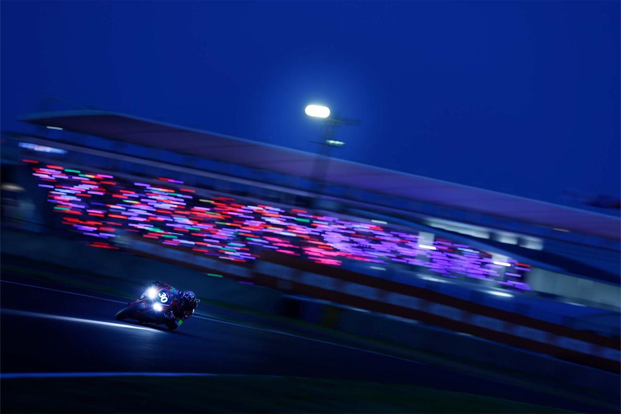 画像1: モータースポーツの迫力と興奮、人間ドラマを切り取った珠玉の作品を展示