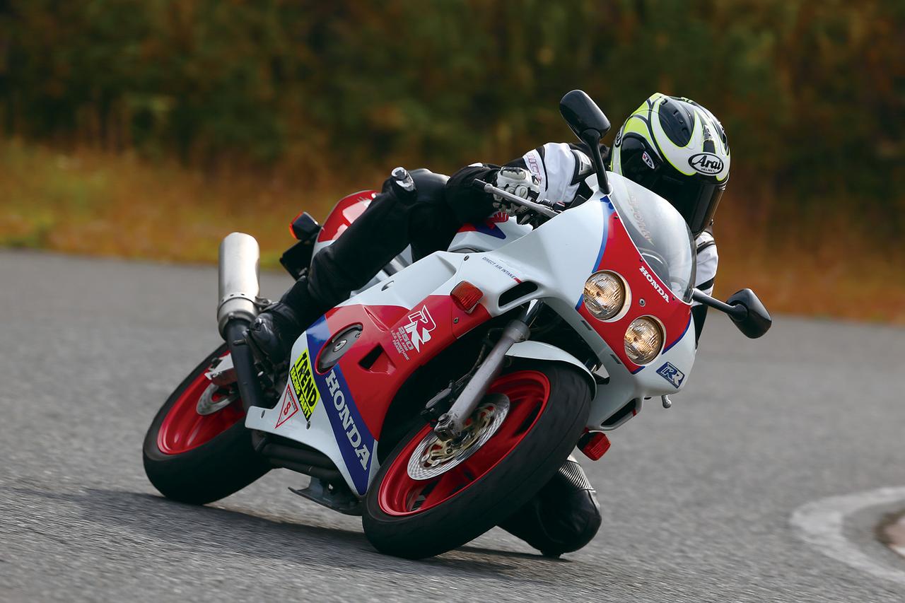 画像: 【絶版名車インプレッション】HONDA CBR250RR（1990年） - webオートバイ