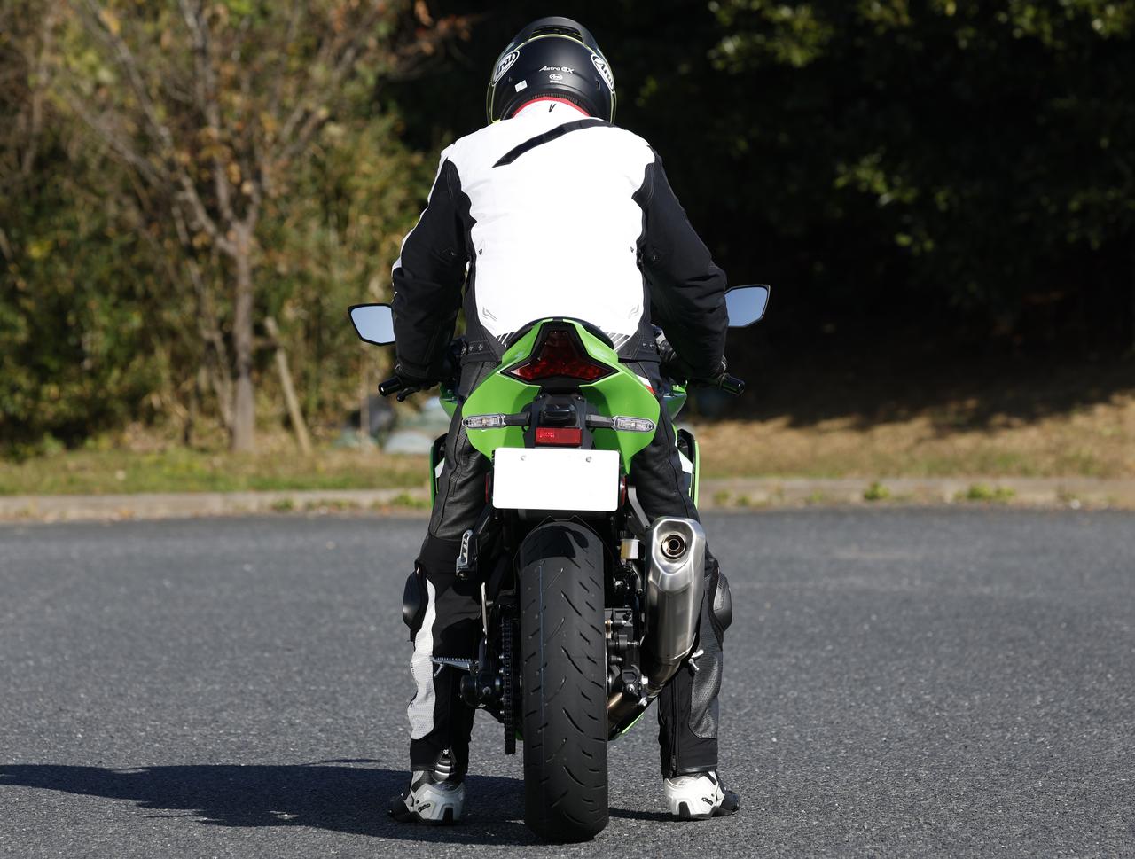 画像2: 【レビュー】カワサキ「Ninja ZX-25RR」インプレ｜国内初試乗！ リアサスのアップグレードで走りを磨いた250cc4気筒SS