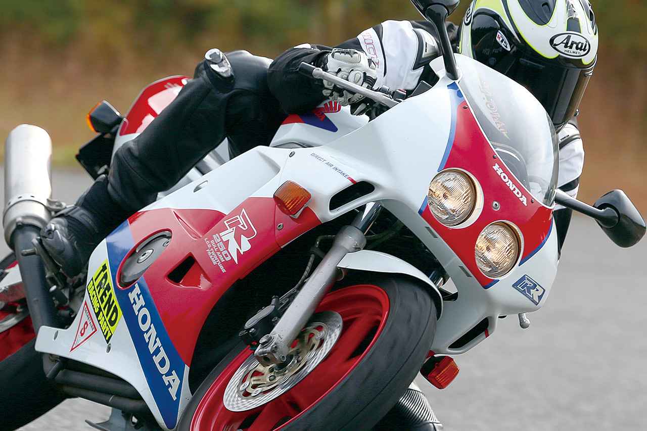 画像: 【絶版名車解説】「CBR250RR」（1990年） - webオートバイ