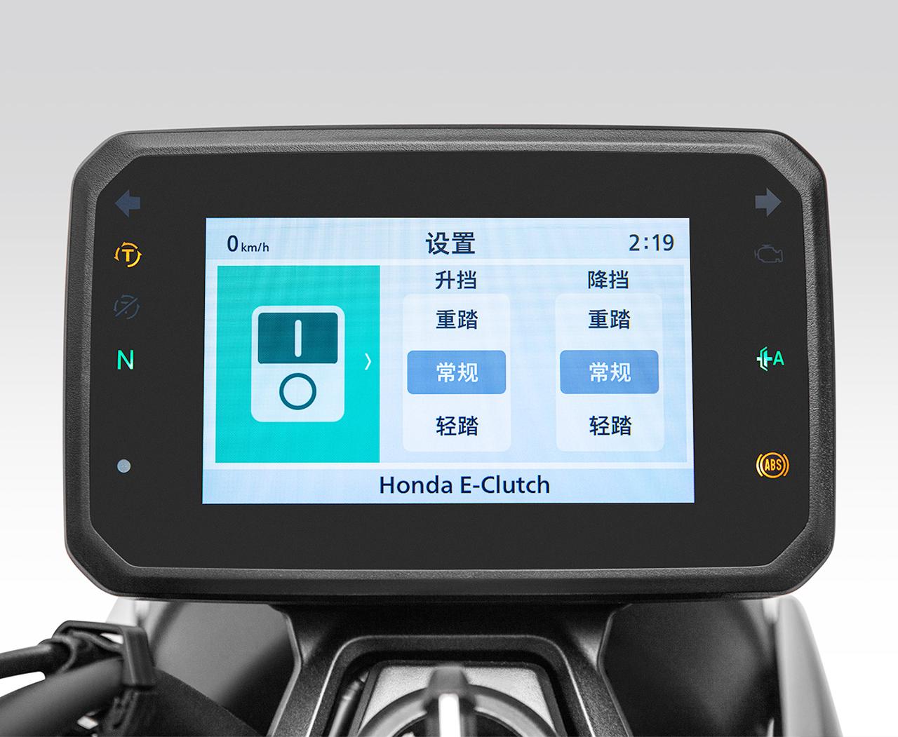 画像2: 【国内400版にも期待！】ホンダ「CB500 SUPER FOUR」のカラバリ判明！気になる最新情報＆追加写真もチェック！