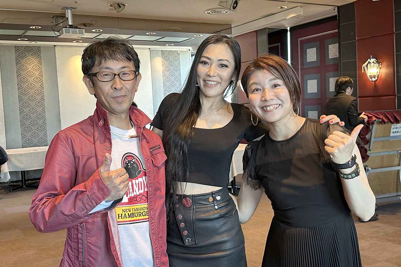 画像: MCの柴田さんとへんみさん、プレゼンターの福山理子さん、ありがとうございました!