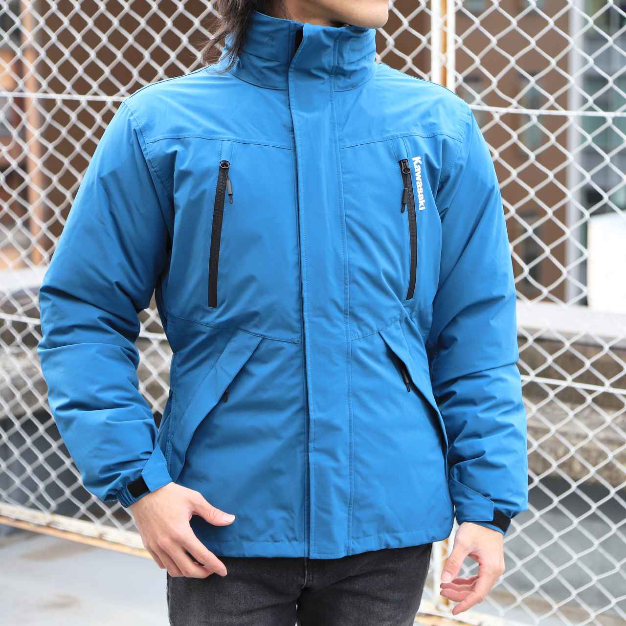 画像: Kawasaki カワサキ オールシーズンジャケット カラー:ブルー(撮影カラー)、ブラック サイズ:S・M・L・LL・3L 税込価格:3万6300円