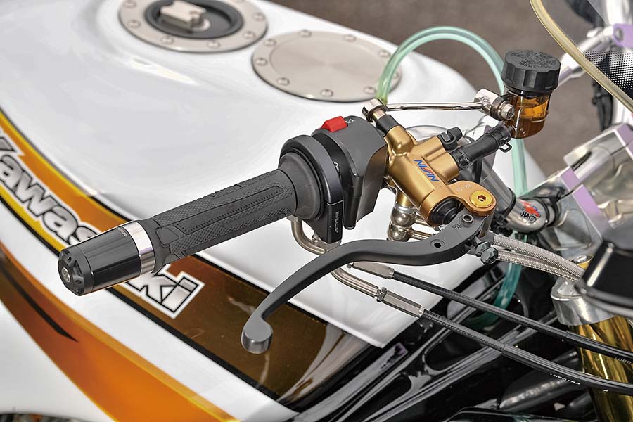 画像5: ’90年代カスタムのイメージを最新パーツと技法で再現して魅せる