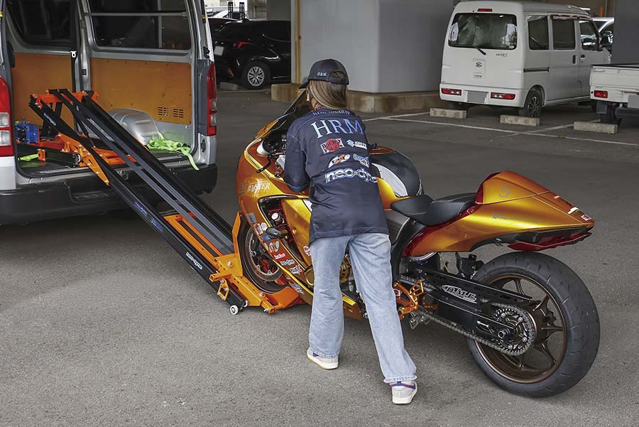 画像4: 標準仕様のハイエースで使える! 主軸モデルAUN200は550kgの耐荷重を誇る!