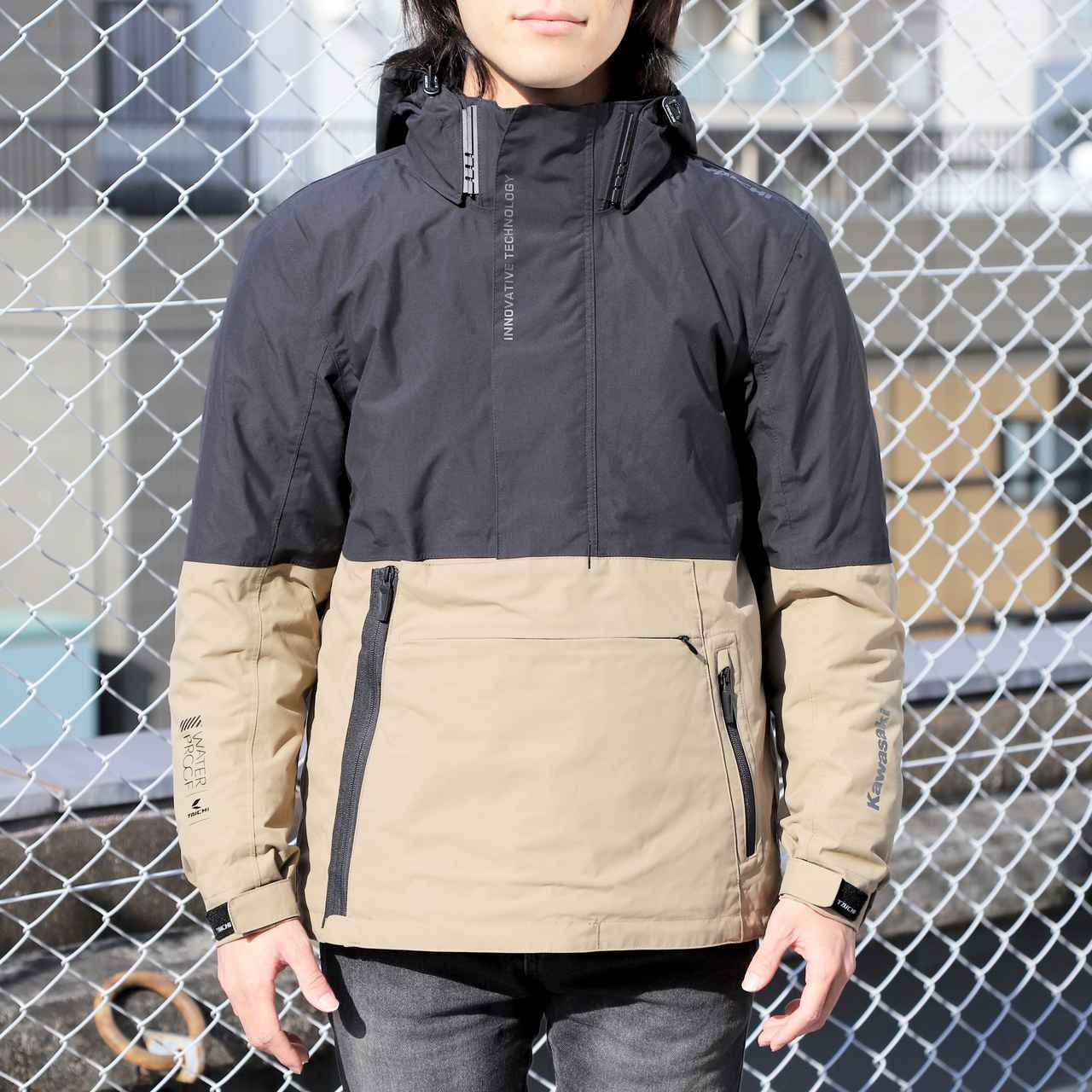 画像: Kawasaki×RS TAICHI カワサキ モトレックオールシーズンパーカ カラー:チノ(撮影カラー)、ダークグレー サイズ:WM・M・L・LL・3L 税込価格:3万8280円