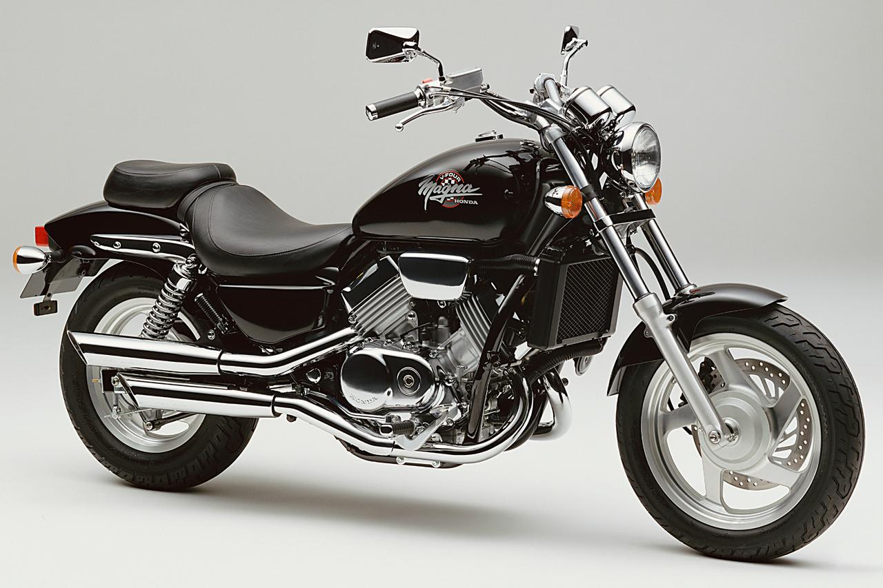 画像2: ホンダ「マグナ」（1993年）【90年代に登場したホンダのバイク図鑑】