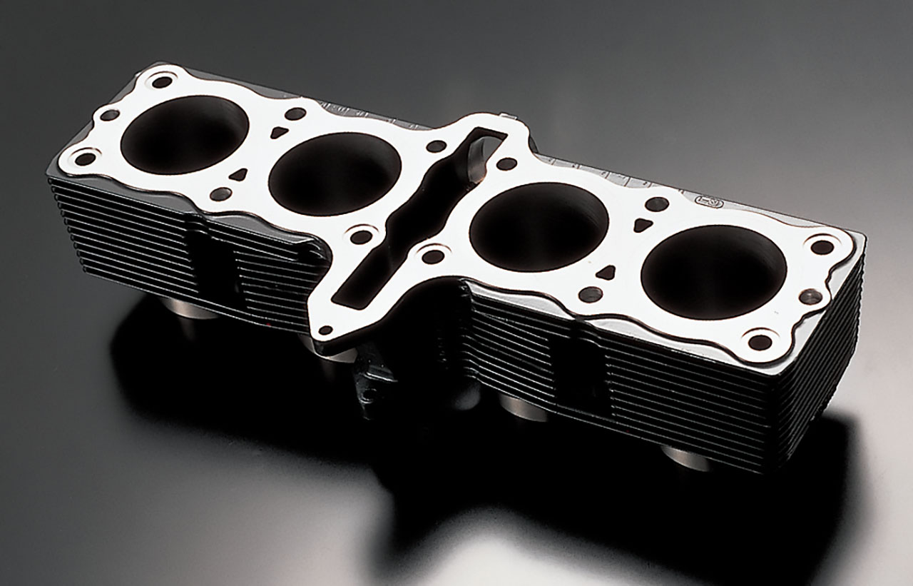 画像11: スズキ「GSX-R750(GR71F/F)」(1985年)エンジン解説