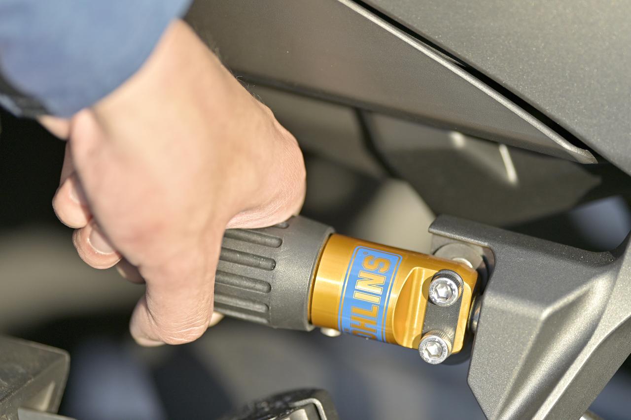 画像: ▲何十周もぐるぐる回ります。最初に両端を試したのち、好みの頃合いを探りました。