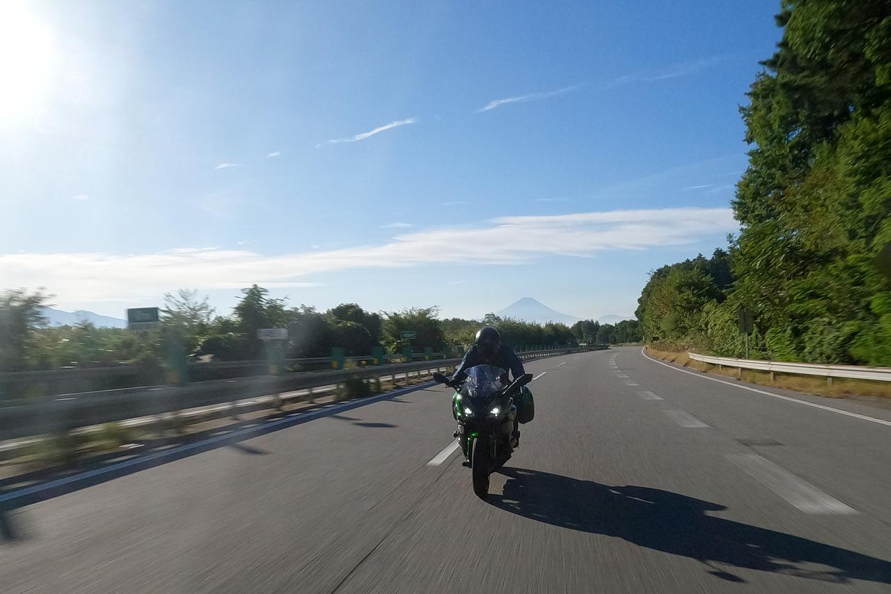 画像5: 速度と距離の感覚がおかしくなるほど快適！ 短い休みでも遠出ができる