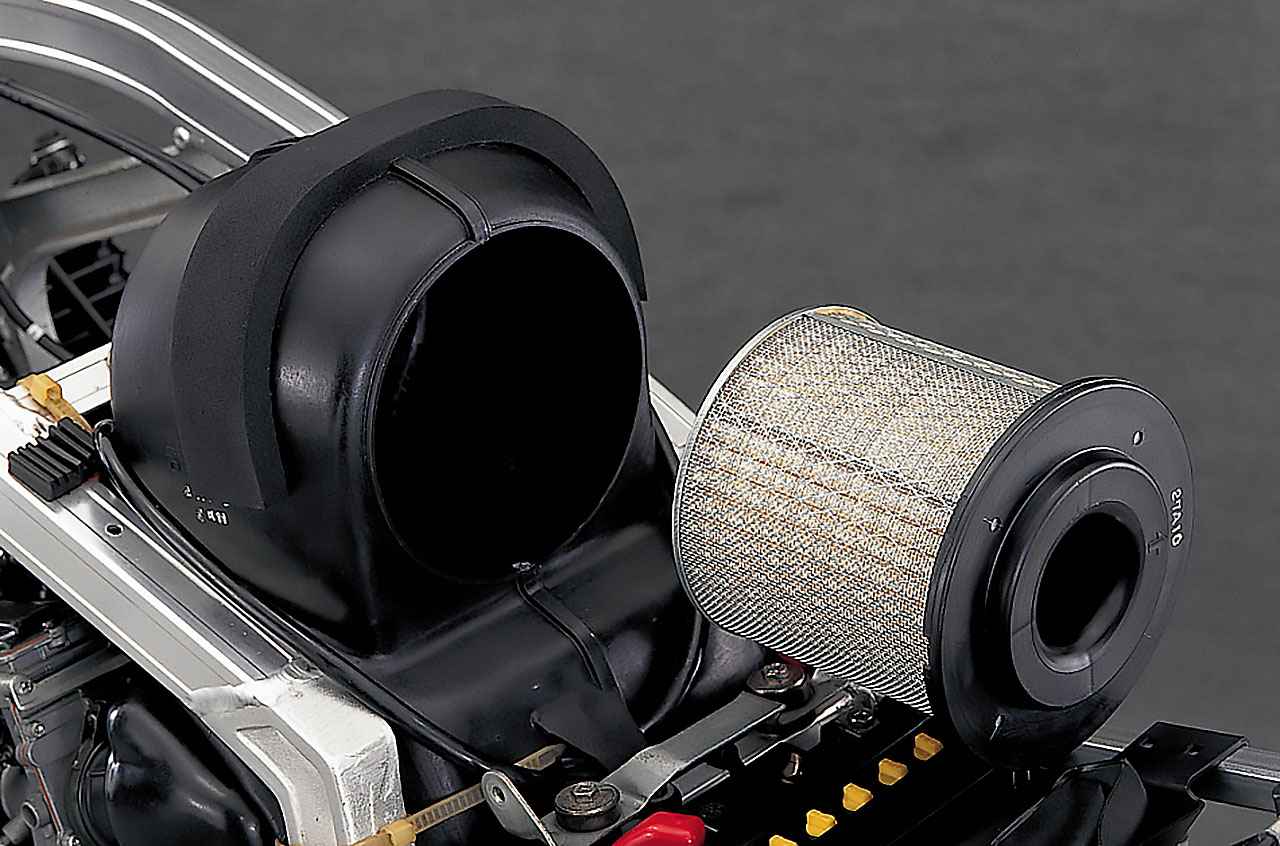 画像 : 23番目の画像 - 【写真48枚】スズキ「GSX-R750（GR71F／F）」（1985年） - webオートバイ