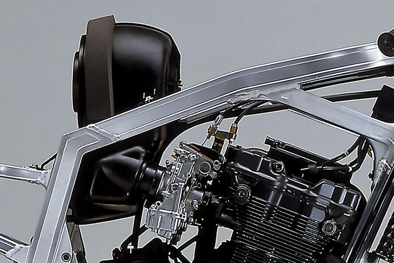 画像 : 22番目の画像 - 【写真48枚】スズキ「GSX-R750（GR71F／F）」（1985年） - webオートバイ