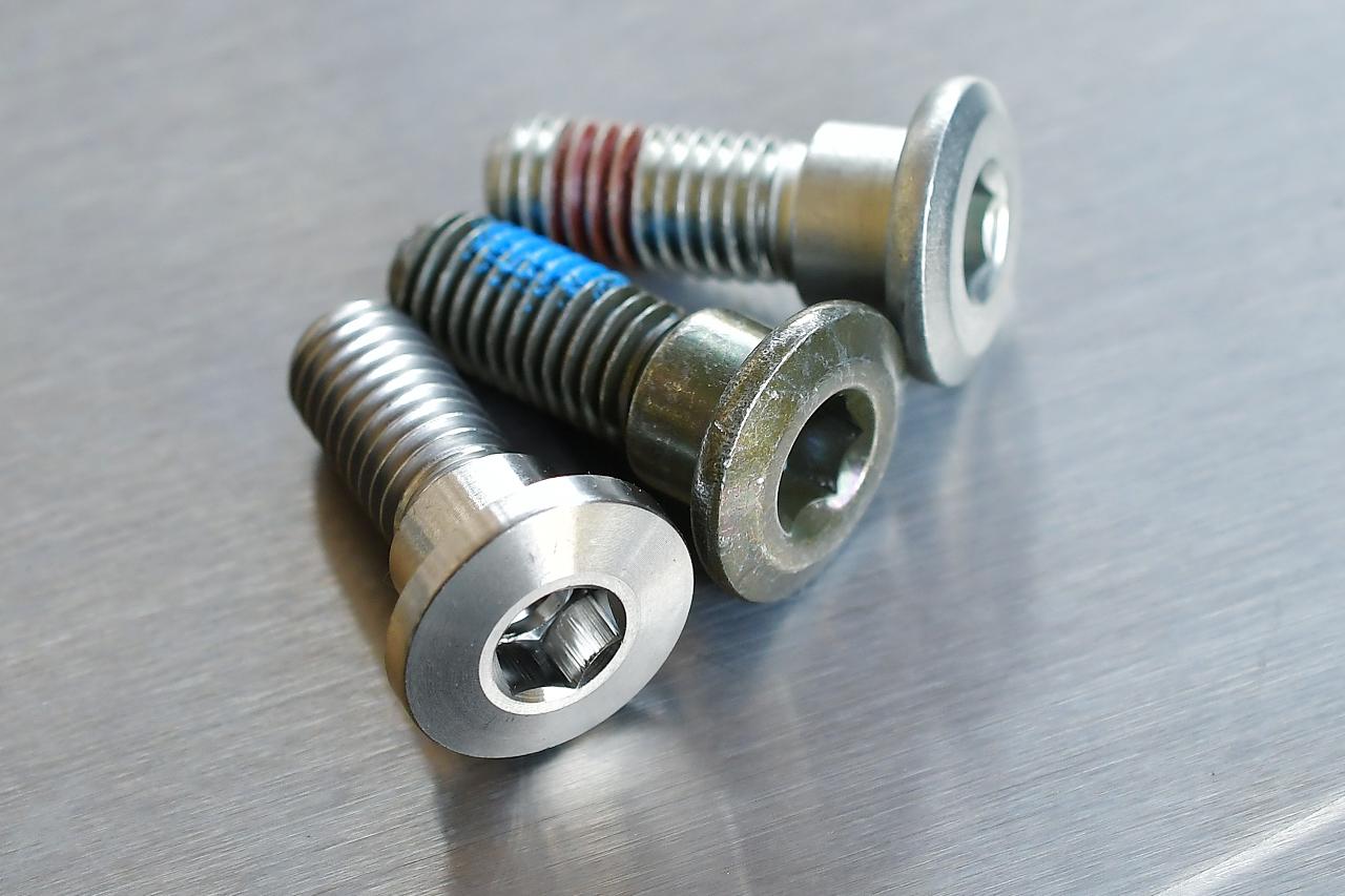 画像: ローターボルトを用意しよう