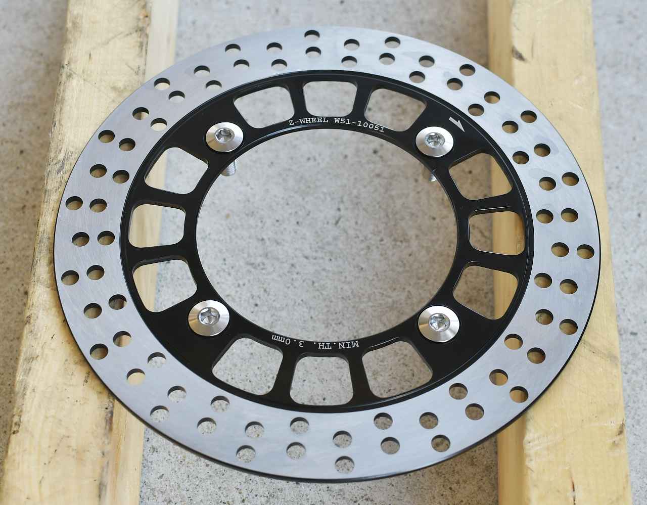 画像5: Z-Wheelから新登場のハンターカブ用ディスクローターをチタンボルトで取り付けてみる〈若林浩志のスーパー・カブカブ・ダイアリーズ Vol.369〉