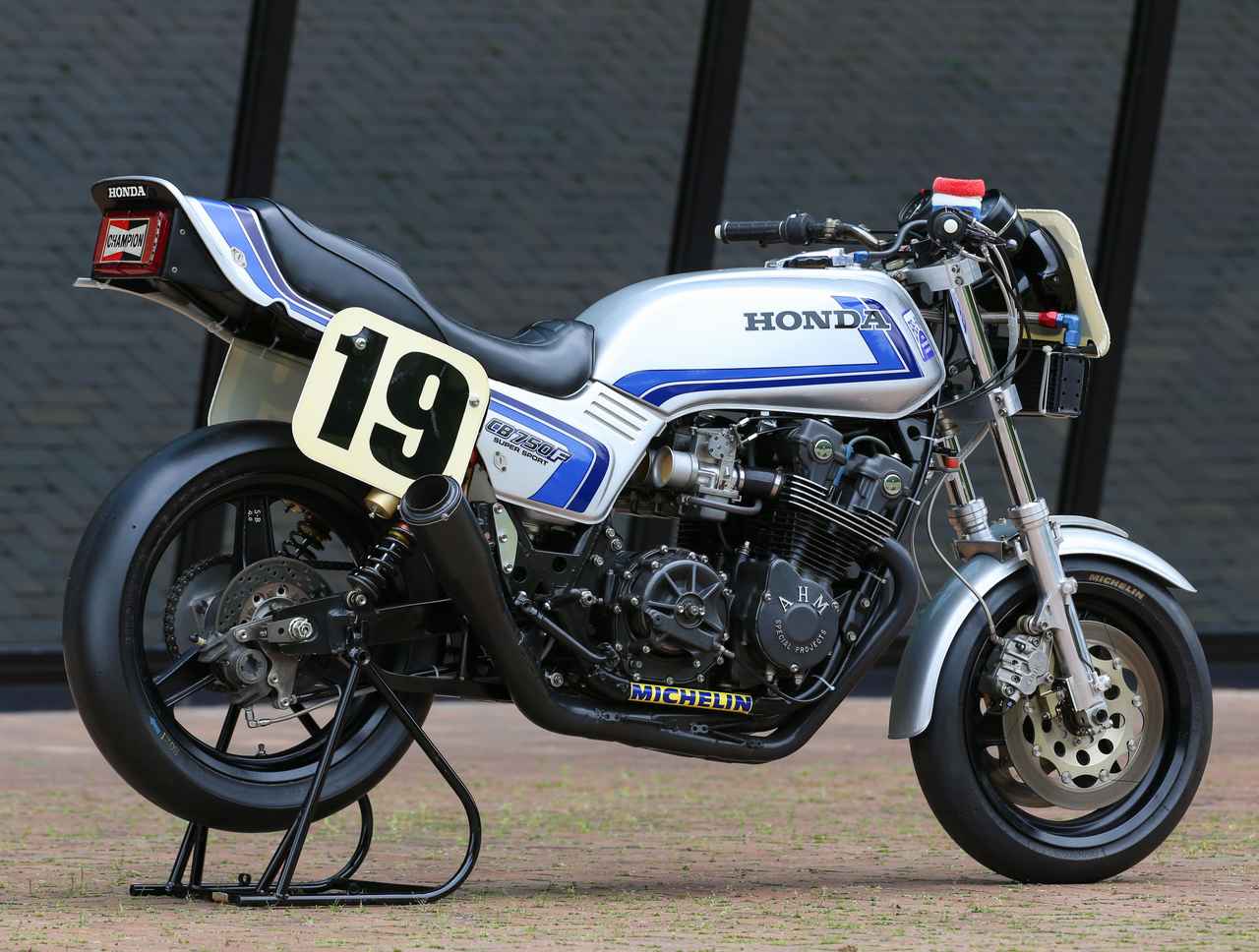 画像 : 3番目の画像 - 「【由緒正しき栄光のカラー】ホンダ「スペンサーカラー」コレクション【1999-2026】」のアルバム - webオートバイ