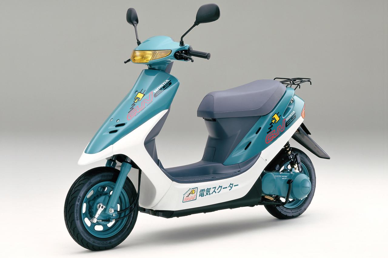 画像: 全長×全幅×全高：1785×615×1035mm ホイールベース：1265mm 車両重量：130kg