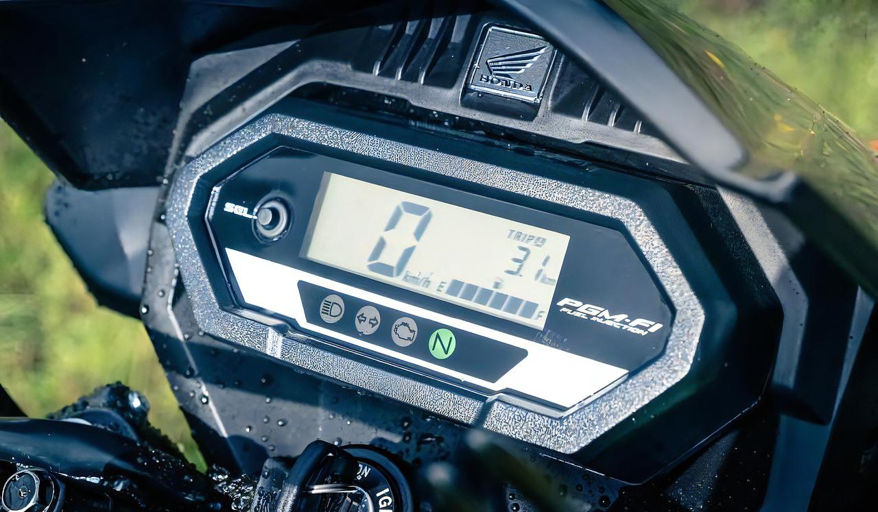 画像4: 【便利でタフな働き者】ホンダ「XRM125」は手軽なファーマーバイク【世界でがんばる!! 日本メーカーの珍車大図鑑 Vol.27】